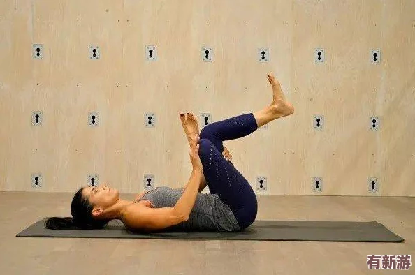 雷電將軍腳法嫻熟腳法：深入解析其獨(dú)特的戰(zhàn)斗技巧與靈活運(yùn)用-展現(xiàn)出高超的武藝和戰(zhàn)略思維