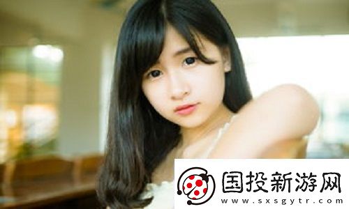 老人船上弄雨荷第13集介紹：劇情亮點(diǎn)與角色發(fā)展令人期待后面的劇情走向。