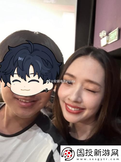 “向佐曝郭碧婷帶孕拍門前寶地”：娛樂圈的“驚喜”不斷