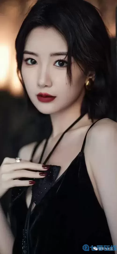 水蜜桃任你噪7y7y：甜蜜與瘋狂的夏日暢想