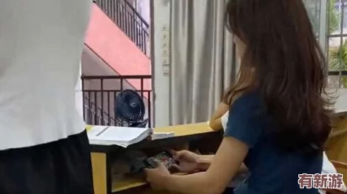 老師沒戴套子c了我一天視頻