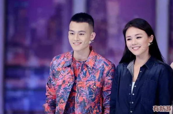 夫妻兩人看b站傷感電視劇