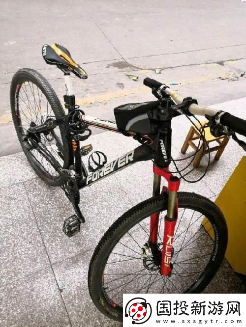 17c-ye8.8：科技界的“愚人節(jié)”鬧劇-竟引領(lǐng)全民創(chuàng)新狂潮