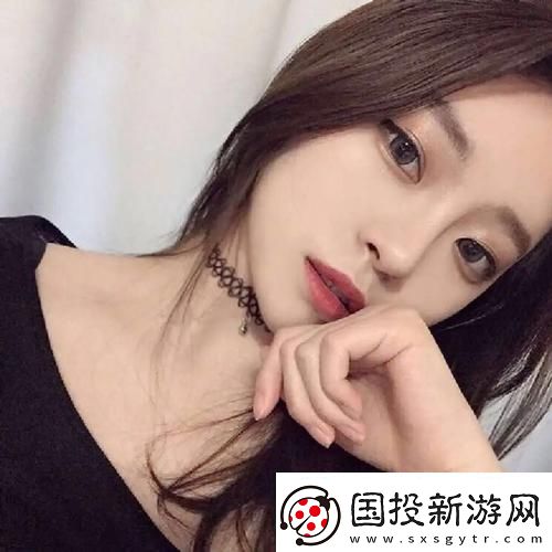 蜜絲婷大草莓和小草莓對比展現(xiàn)使用差異-消費者：了解不同妝效與質(zhì)感體驗！