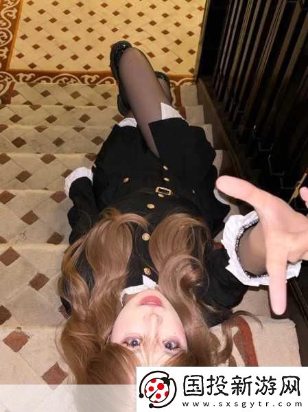 染色1V1涂弦1.從染色到涂弦：探索藝術(shù)的新維度