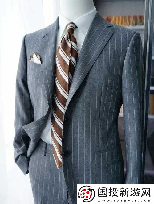 黑白配：-EveIynCIairn-的時尚密碼