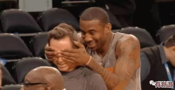 男男脫褲互靠互摸互吃