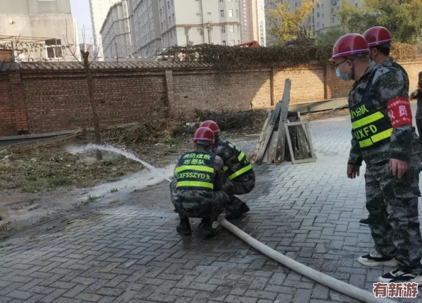 教官-你好大-輕點(diǎn)消防：在火災(zāi)演練中-如何有效提高安全意識(shí)與應(yīng)急反應(yīng)能力-確保每位學(xué)員的生命安全