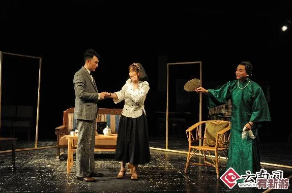 麻花傳沈娜娜：她如何在喜劇舞臺(tái)上綻放光彩-成為觀眾心中的新寵與笑聲的源泉