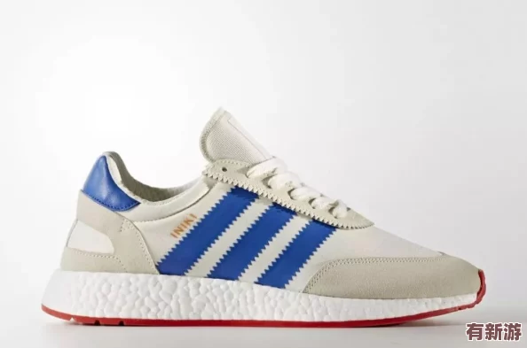 三葉草gw6781：網(wǎng)友熱議這款鞋的舒適度與時(shí)尚感-紛紛表示非常喜歡它的設(shè)計(jì)和配色！