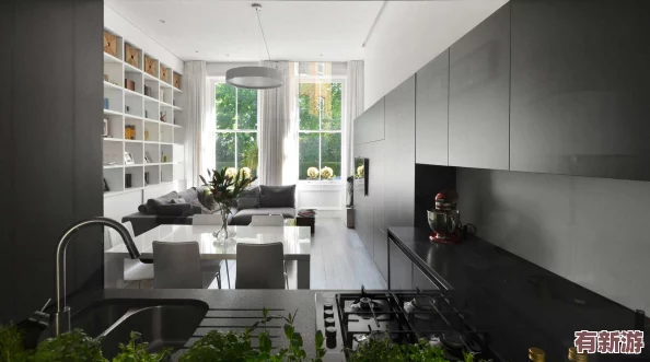 又深又粗-精69XX：在現(xiàn)代科技與傳統(tǒng)工藝的交融中-如何實(shí)現(xiàn)更高效的生產(chǎn)與創(chuàng)新