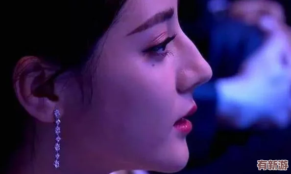 一面親著一面膜胸口53分鐘