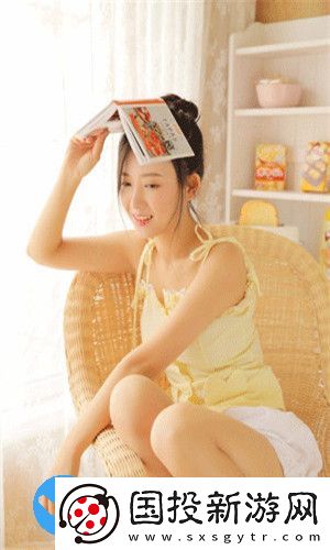 他的手不安分的向下游走